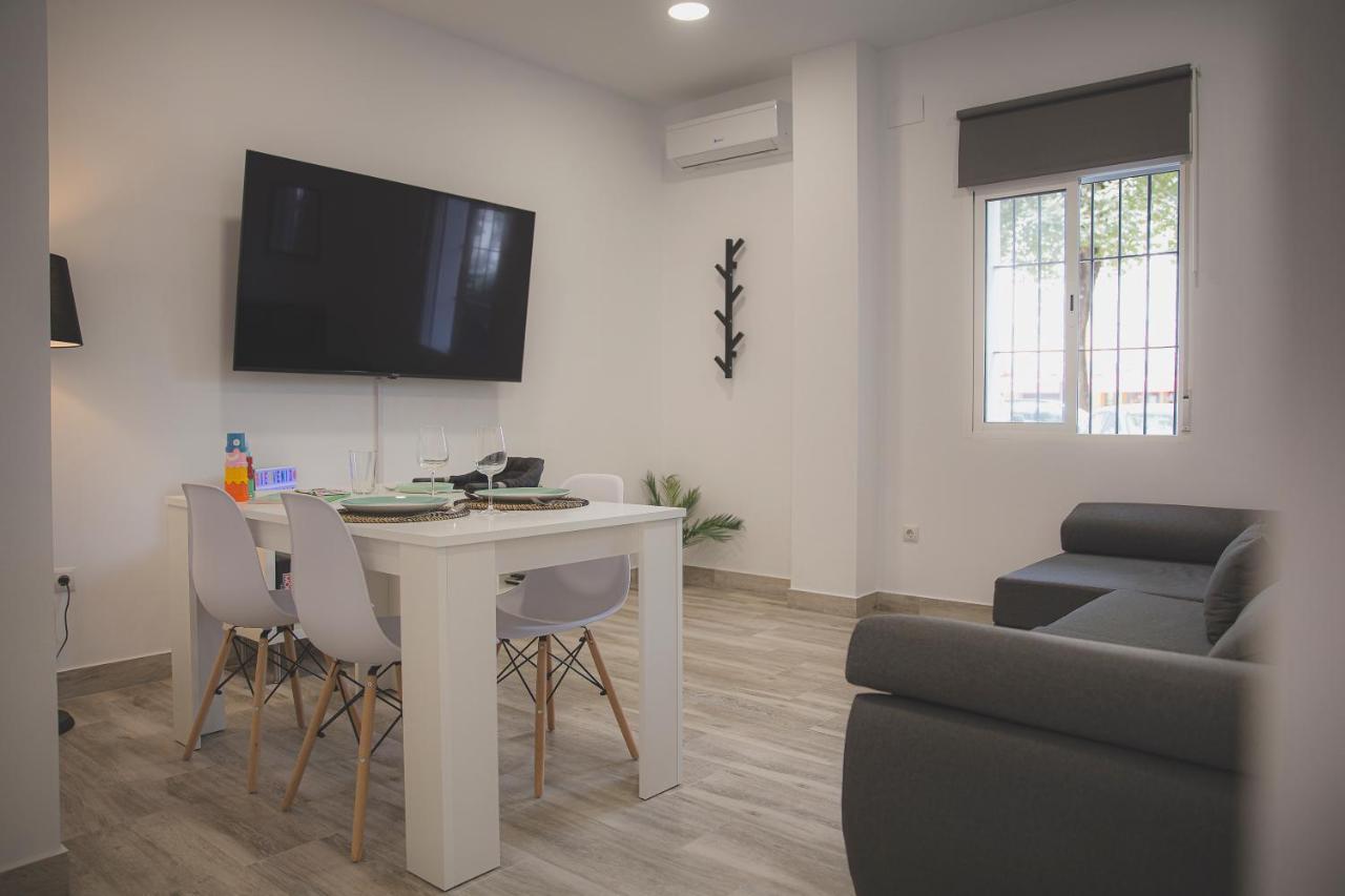 Acogedor Apartamento En Triana Siviglia Esterno foto
