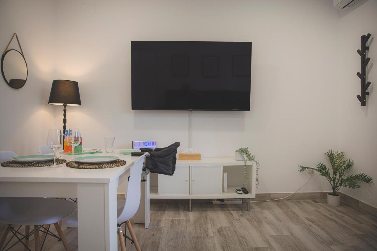 Acogedor Apartamento En Triana Siviglia Esterno foto