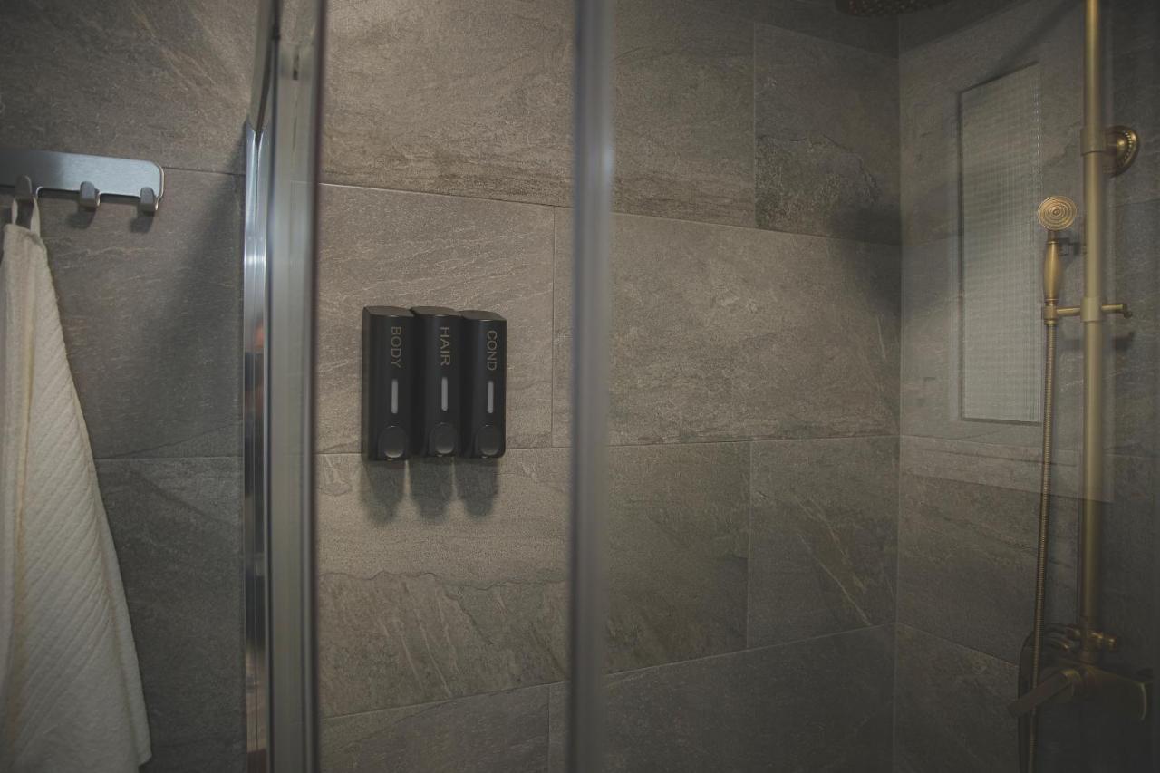Acogedor Apartamento En Triana Siviglia Esterno foto