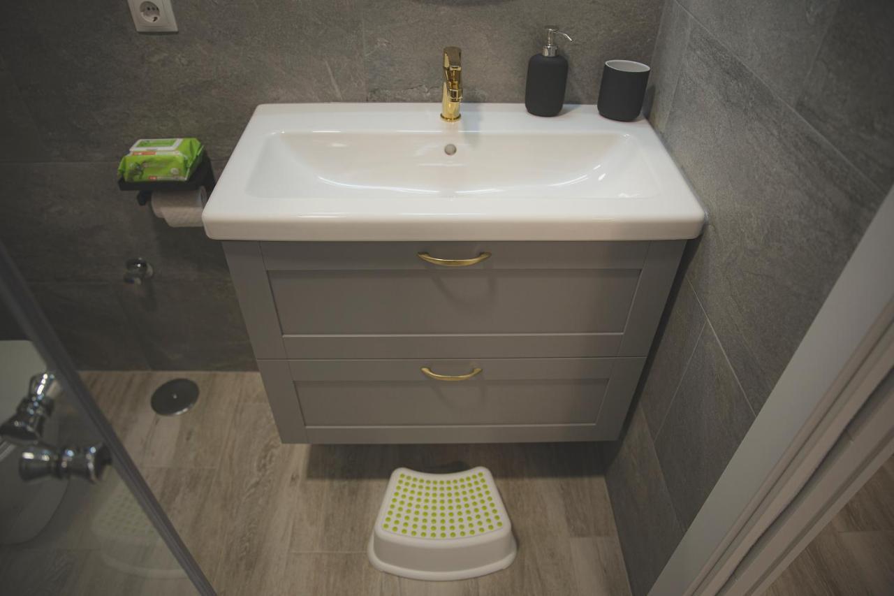 Acogedor Apartamento En Triana Siviglia Esterno foto